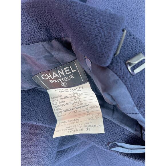 Chanel Vintage 1992 Spring Collection Tweed Wool Suit – Size 36 - Picture 15 of 15